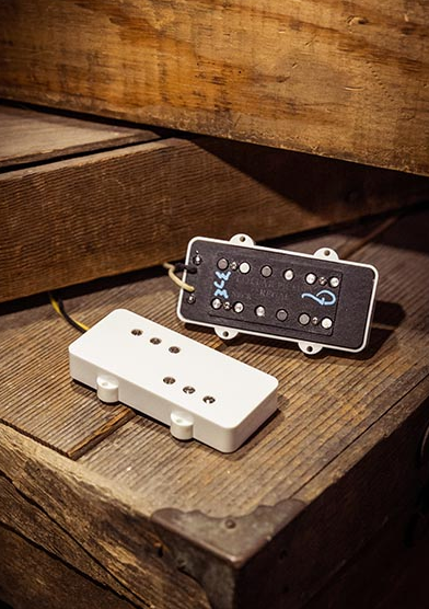 LOLLAR 10-403-43-12 REGAL FOR JAZZMASTER PICKUP/BRIDGE/WHITE ($225 USD)