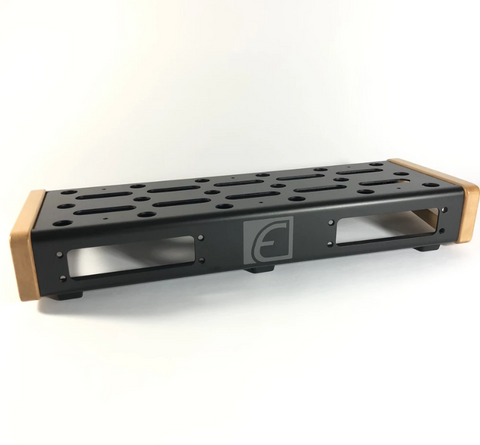 EMERSON 7X18 PEDALBOARD