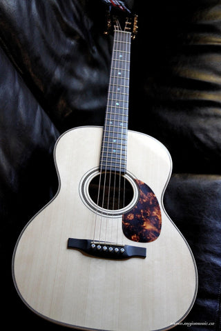 Boucher Studio Goose 000-12Fret Acoustic